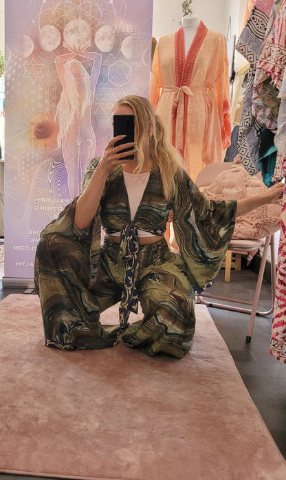 Bamboo silk co-ord set / Summer / Elegant / Holiday / Beach / Soft / Top and trousers / Boho / Luxurious / Sustainable / Flowy / Comfortable