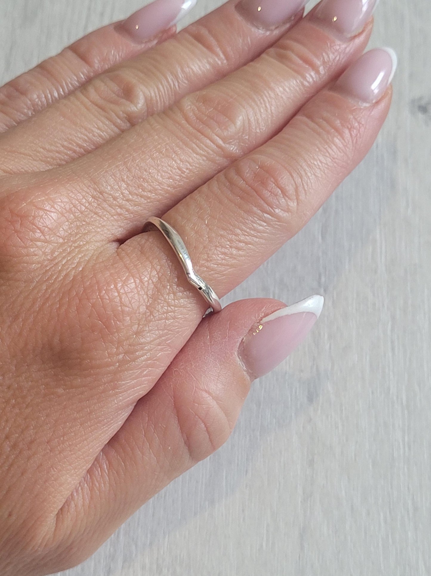 Simple silver ring / Classic ring / Gift / Timeless / Minimal / Minimalist / Pretty / Everyday wear