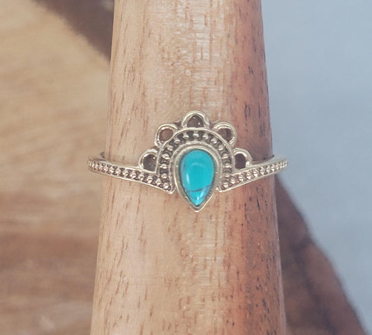 Golden ring / Simple / Simplicity / Flower / Nature-inspired style / Gift / Ethnic/ Cute gift / Brass / Elegant / Minimal range