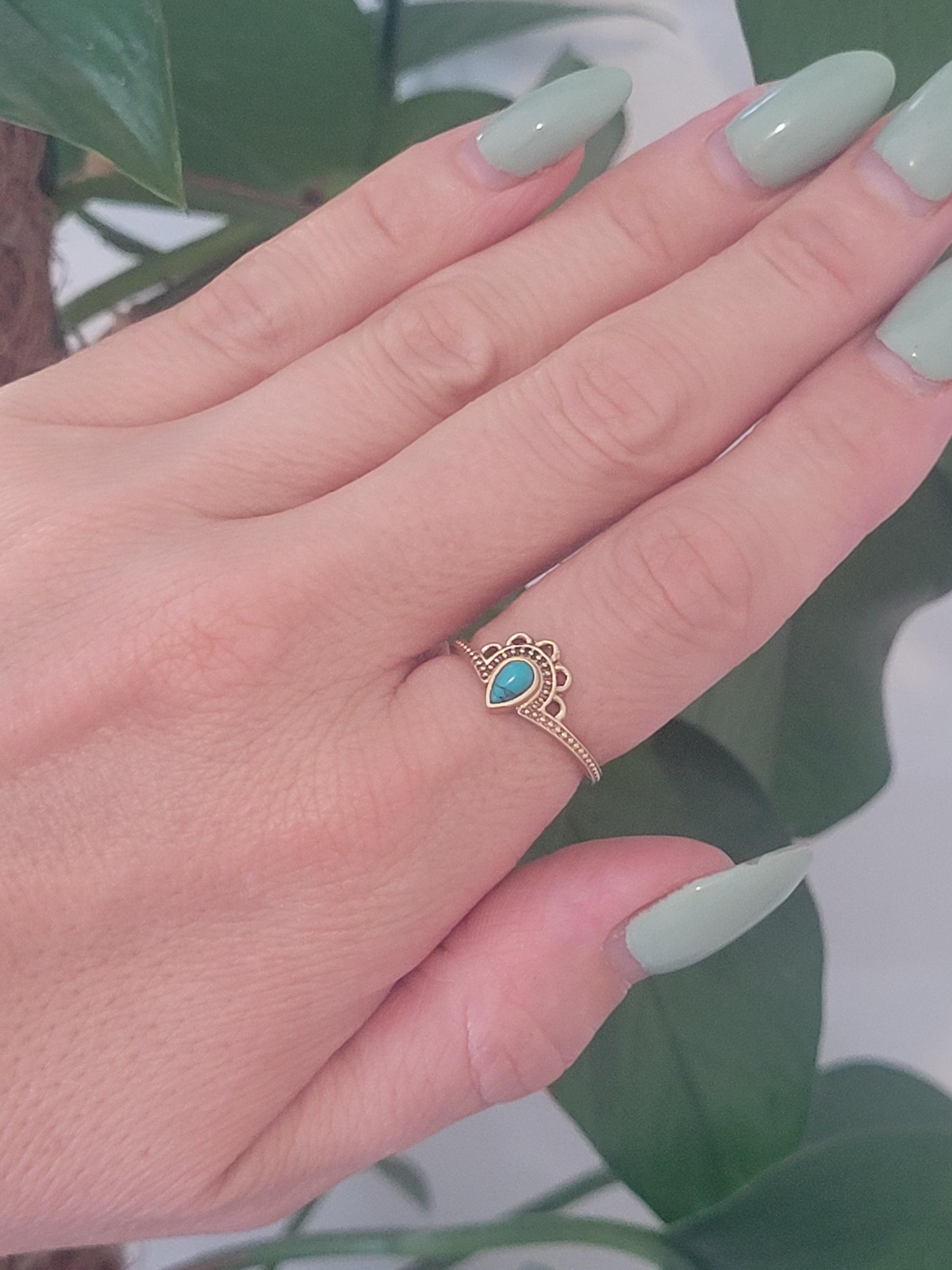 Golden ring / Simple / Simplicity / Flower / Nature-inspired style / Gift / Ethnic/ Cute gift / Brass / Elegant / Minimal range