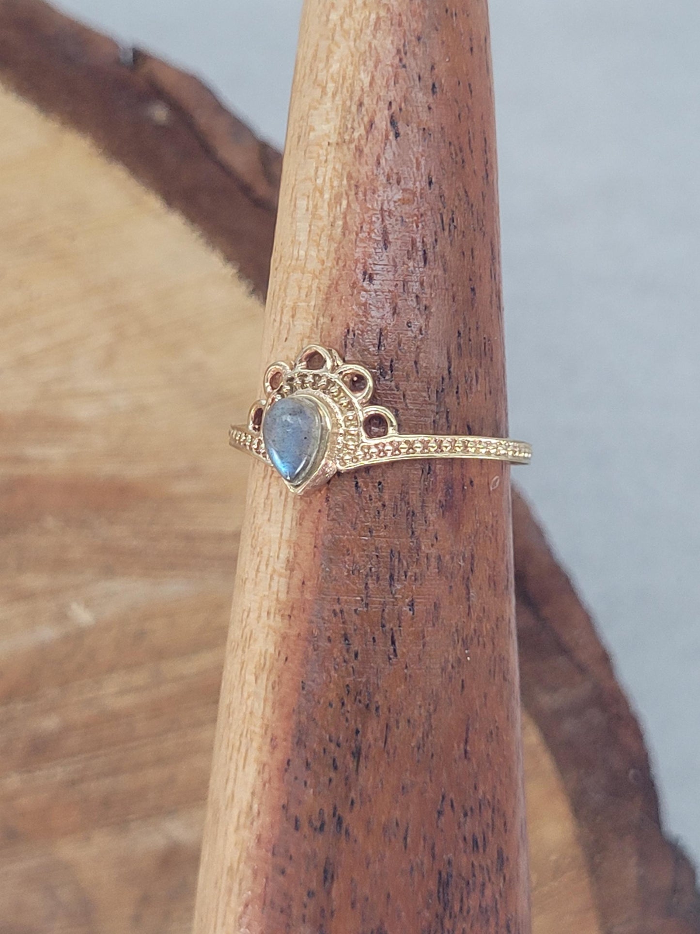 Golden ring / Simple / Simplicity / Flower / Nature-inspired style / Gift / Ethnic/ Cute gift / Brass / Elegant / Minimal range