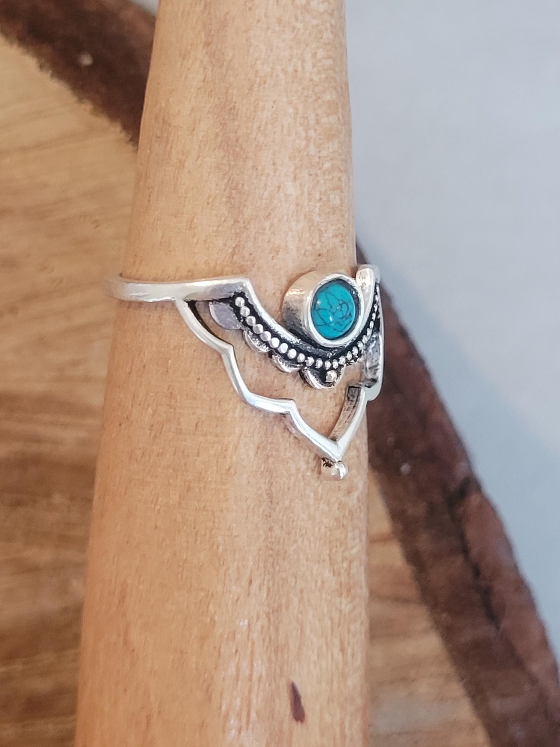 Silver detailed ring / Point ring / Elegant / Minimal / Minimalist / Gift / Ethnic jewellery