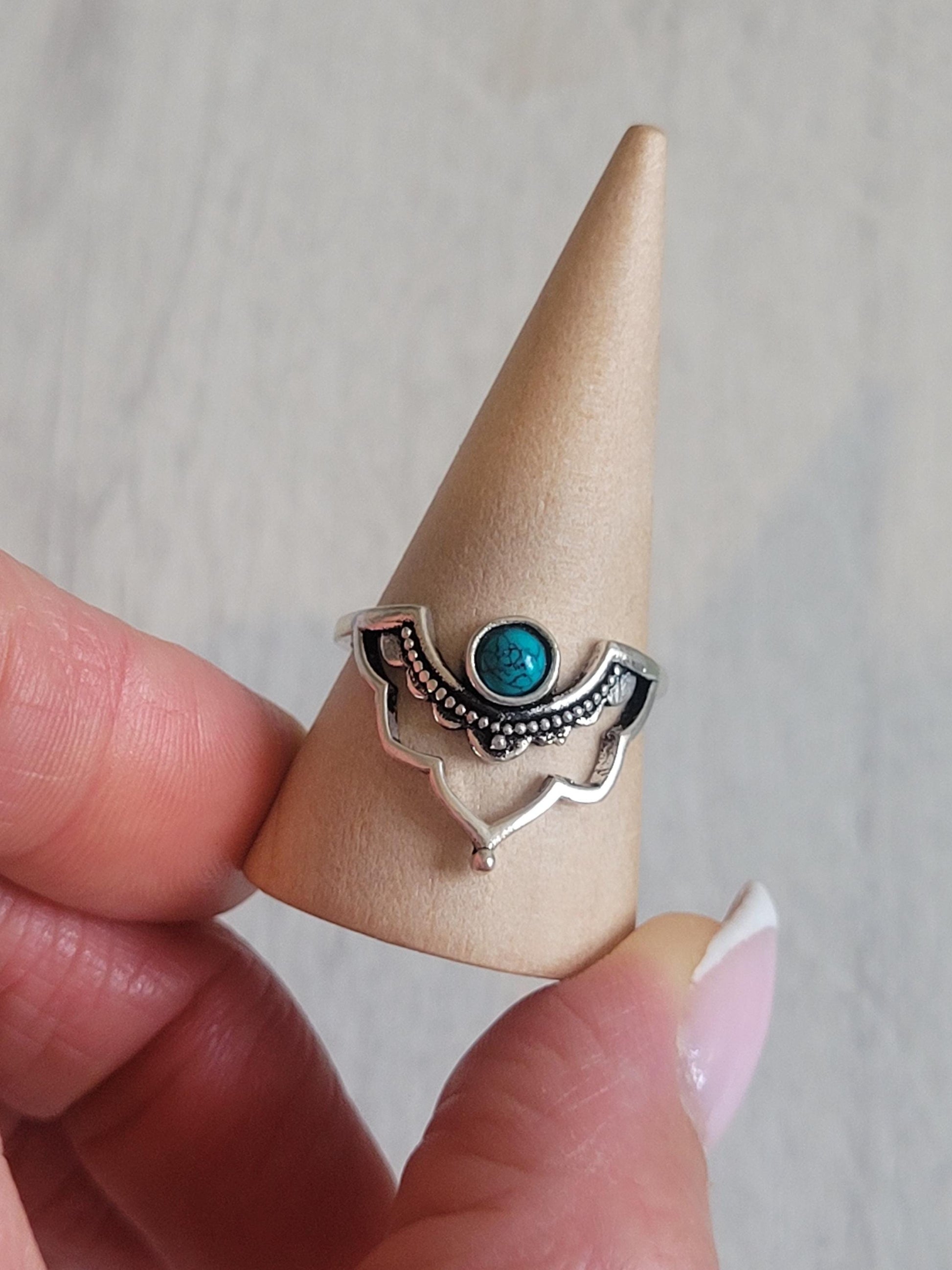 Silver detailed ring / Point ring / Elegant / Minimal / Minimalist / Gift / Ethnic jewellery