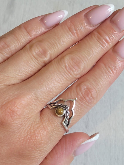 Silver detailed ring / Point ring / Elegant / Minimal / Minimalist / Gift / Ethnic jewellery