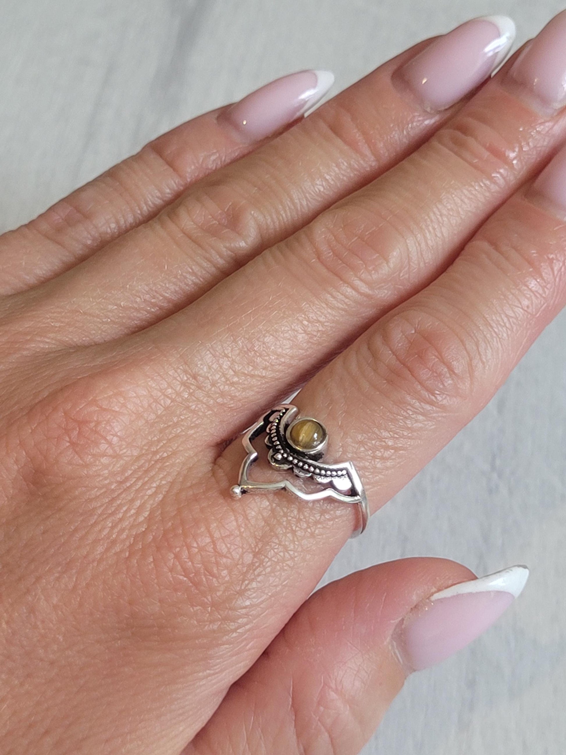 Silver detailed ring / Point ring / Elegant / Minimal / Minimalist / Gift / Ethnic jewellery