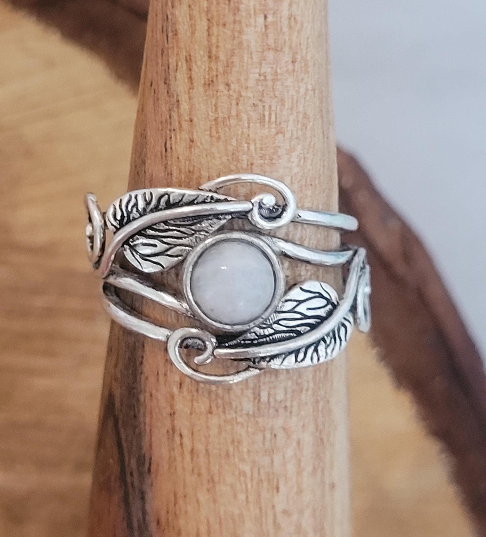 Silver feather ring / Statement / Gift / Ethnic / Elegant / Brass jewellery / Pretty / Gift idea / Detailed ring
