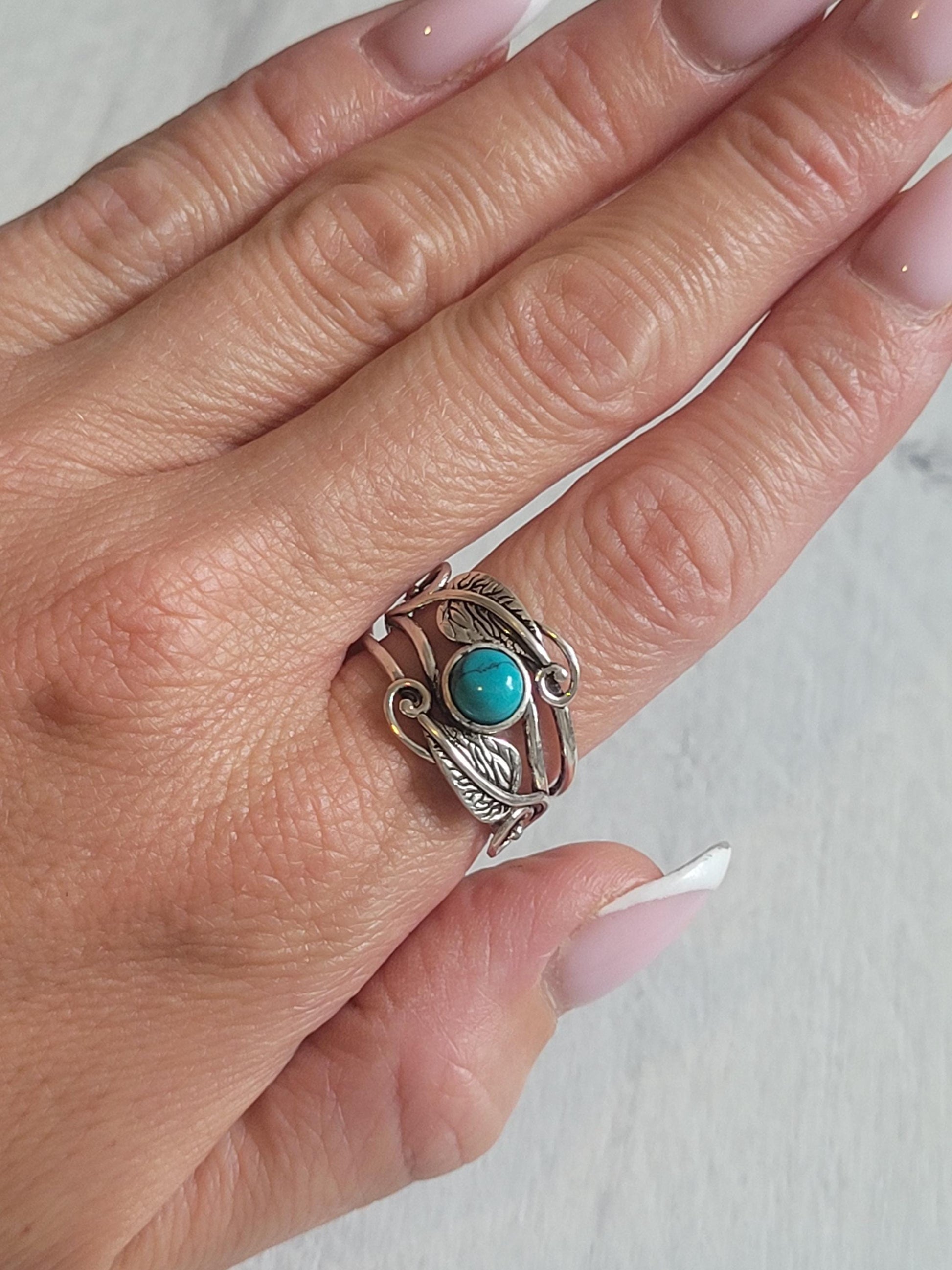 Silver feather ring / Statement / Gift / Ethnic / Elegant / Brass jewellery / Pretty / Gift idea / Detailed ring