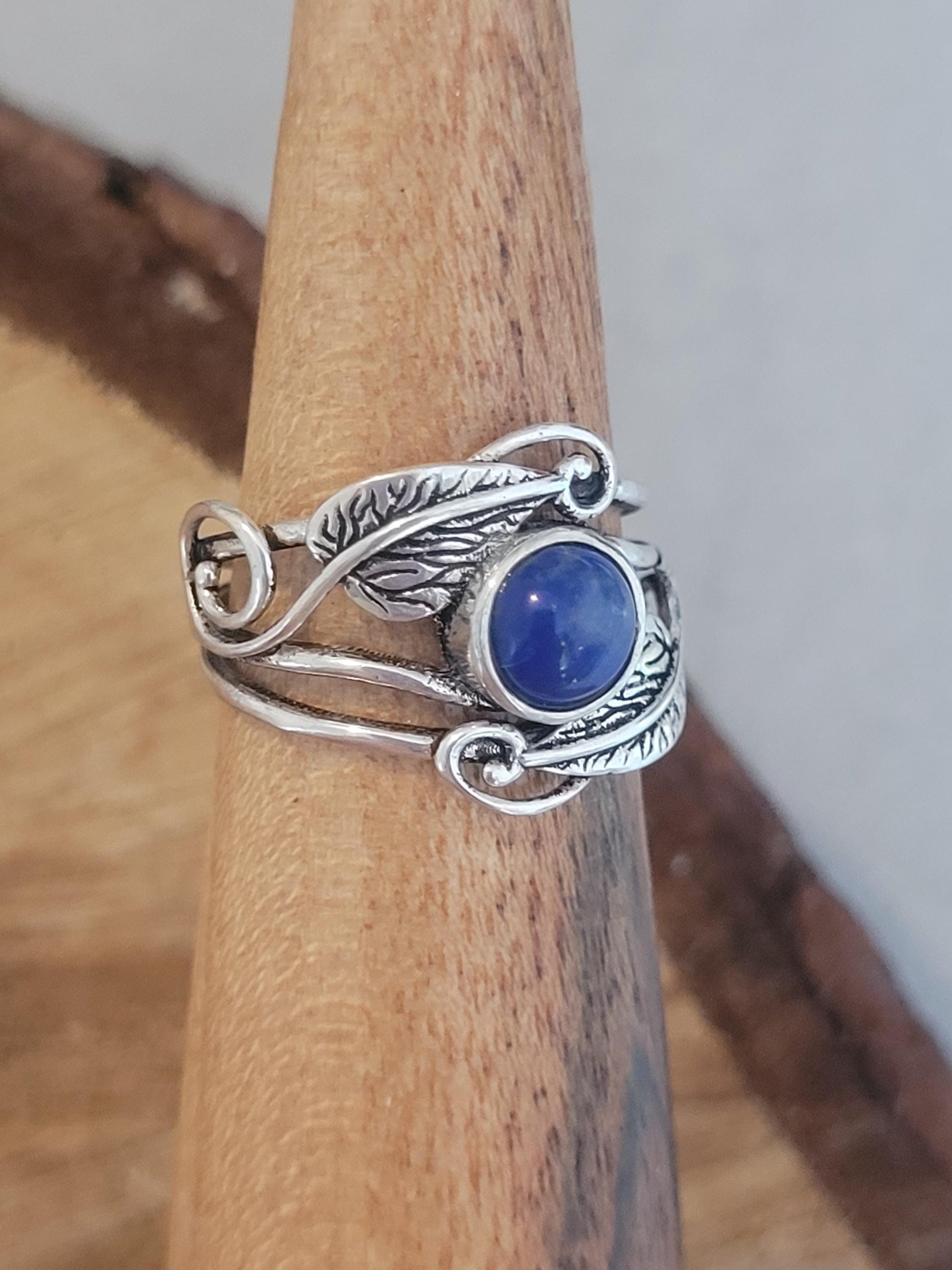 Silver feather ring / Statement / Gift / Ethnic / Elegant / Brass jewellery / Pretty / Gift idea / Detailed ring