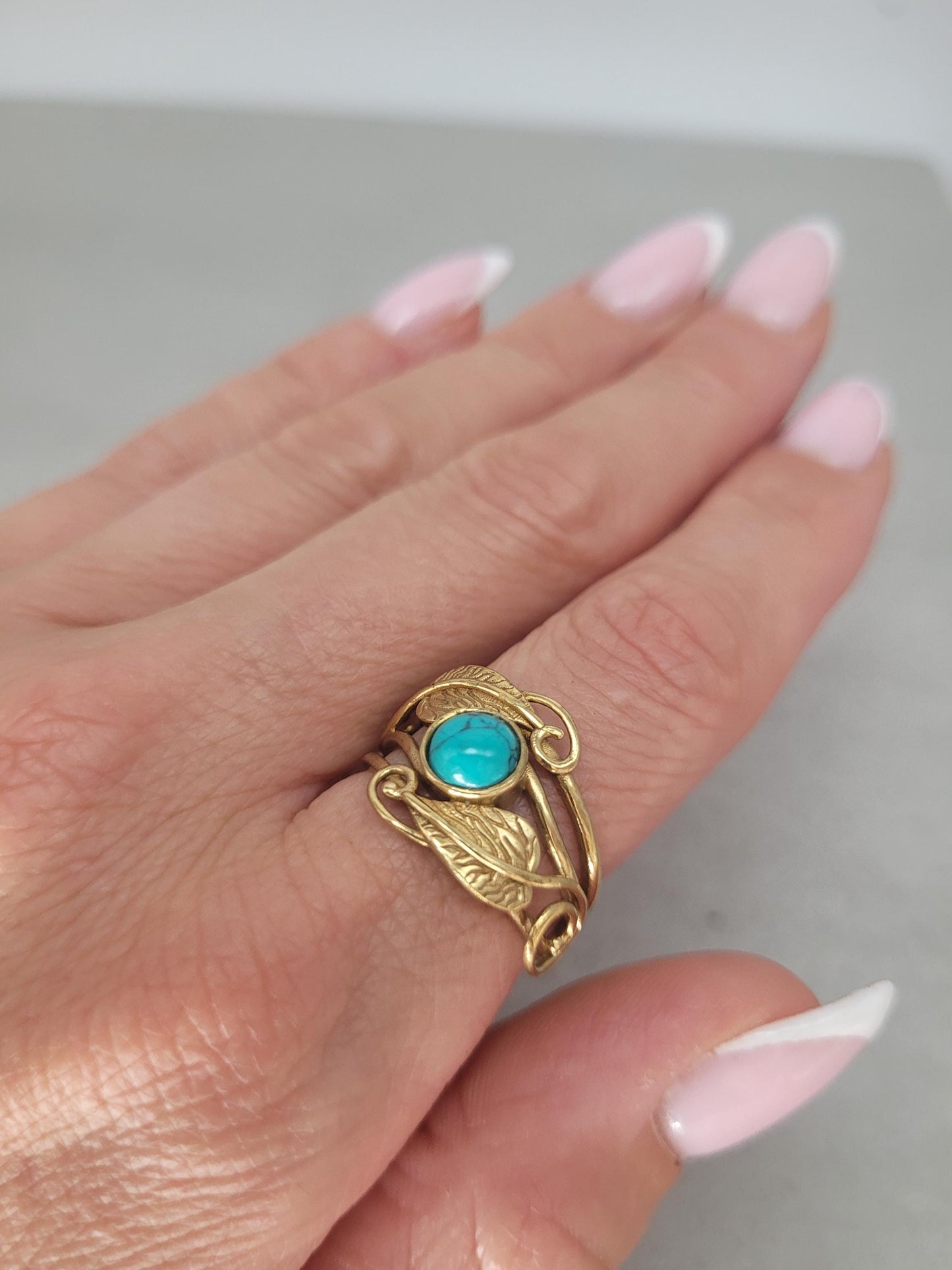 Gold feather ring / Statement / Gift / Ethnic / Elegant / Brass jewellery / Pretty / Gift idea / Detailed ring
