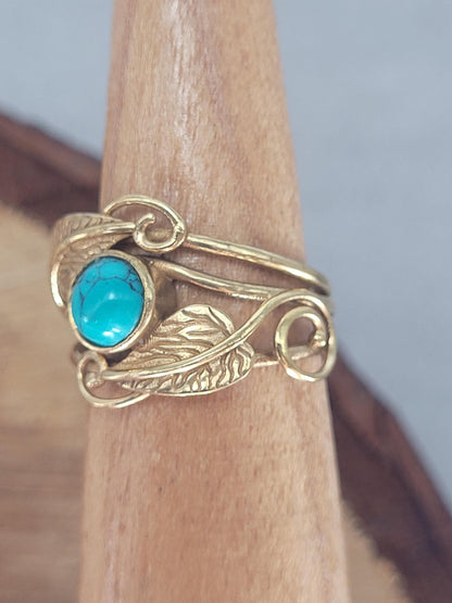 Gold feather ring / Statement / Gift / Ethnic / Elegant / Brass jewellery / Pretty / Gift idea / Detailed ring