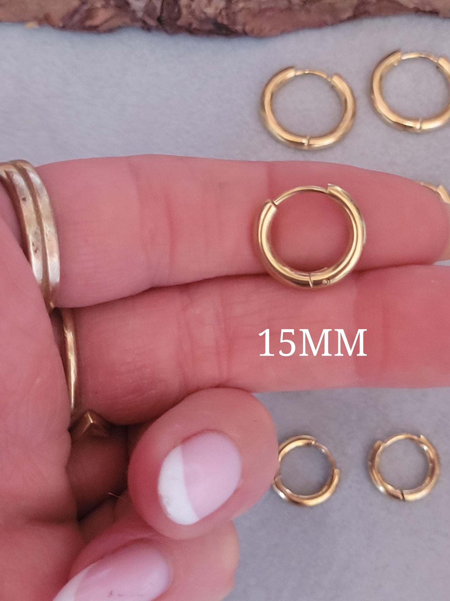 Minimalist 18k gold hoops / Huggie hoops / Plated hoops / Gift / Minimal / everyday wear / Cute / Elegant