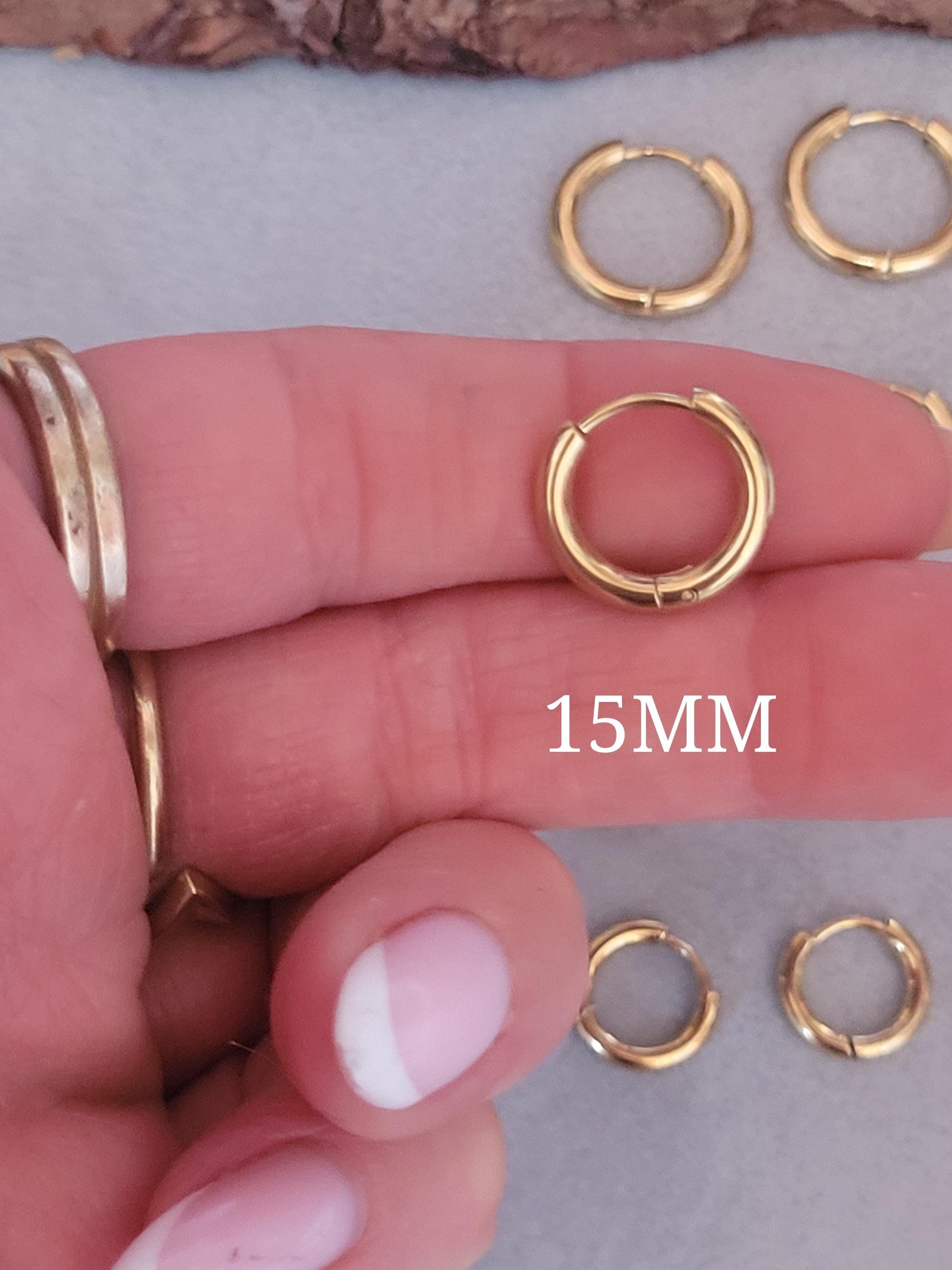 Minimalist 18k gold hoops / Huggie hoops / Plated hoops / Gift / Minimal / everyday wear / Cute / Elegant
