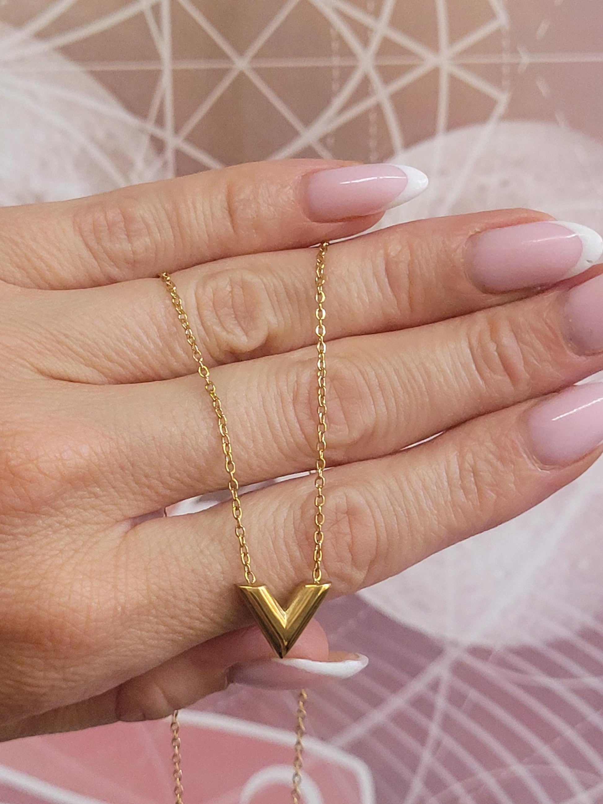 Simple Golden necklace / Minimal / Minimalist / Layer necklace / Gold / Golden/ Gift / Cute / Pretty