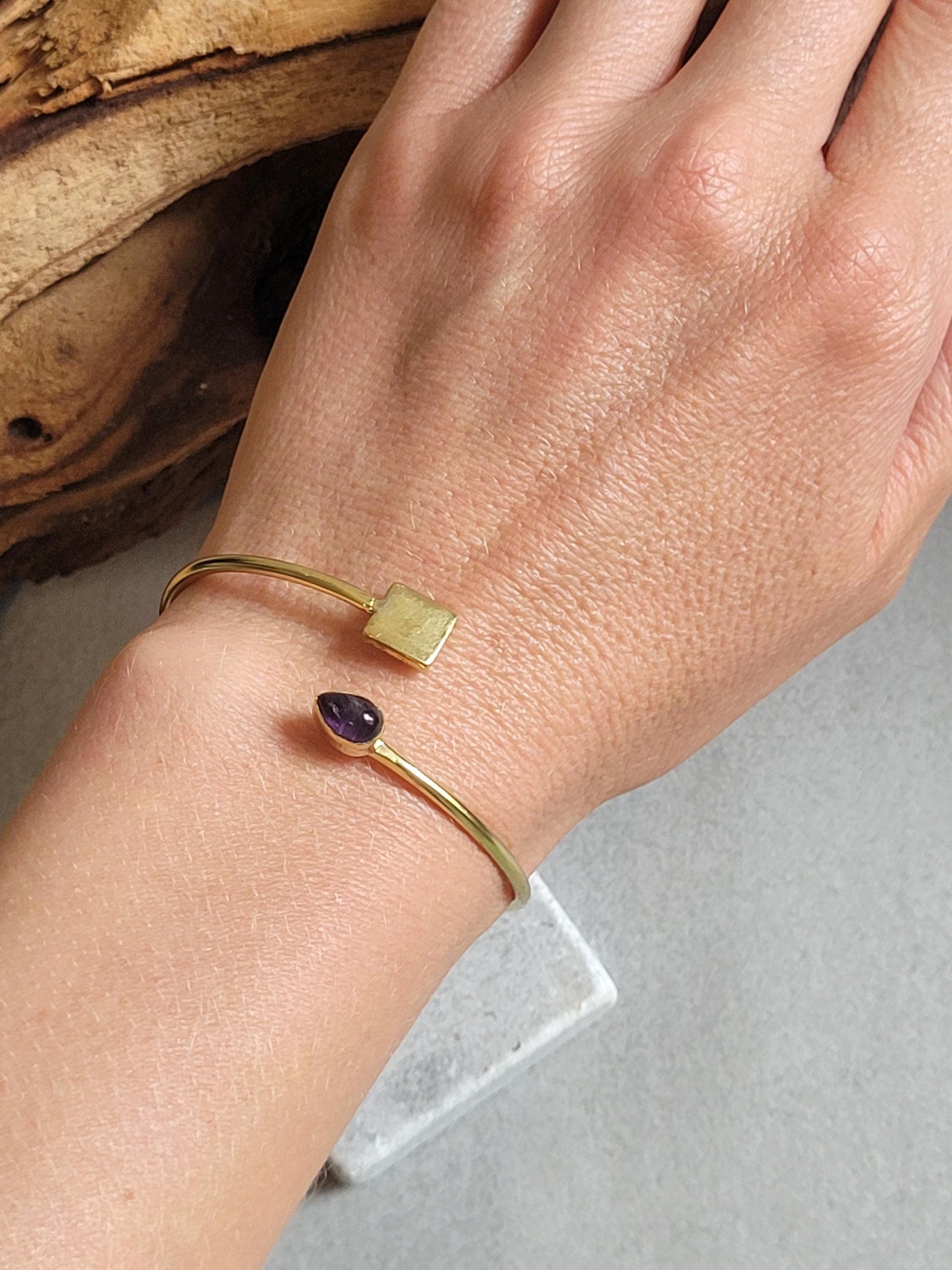 Golden bangle / Simple bracelet / Minimal / Minimalist / Elegant / Adjustable / Gift / Silver jewellery / Boho / Brass/ Gold