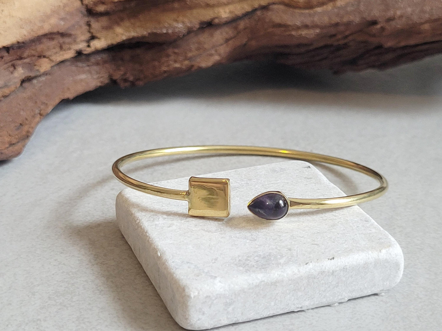 Golden bangle / Simple bracelet / Minimal / Minimalist / Elegant / Adjustable / Gift / Silver jewellery / Boho / Brass/ Gold