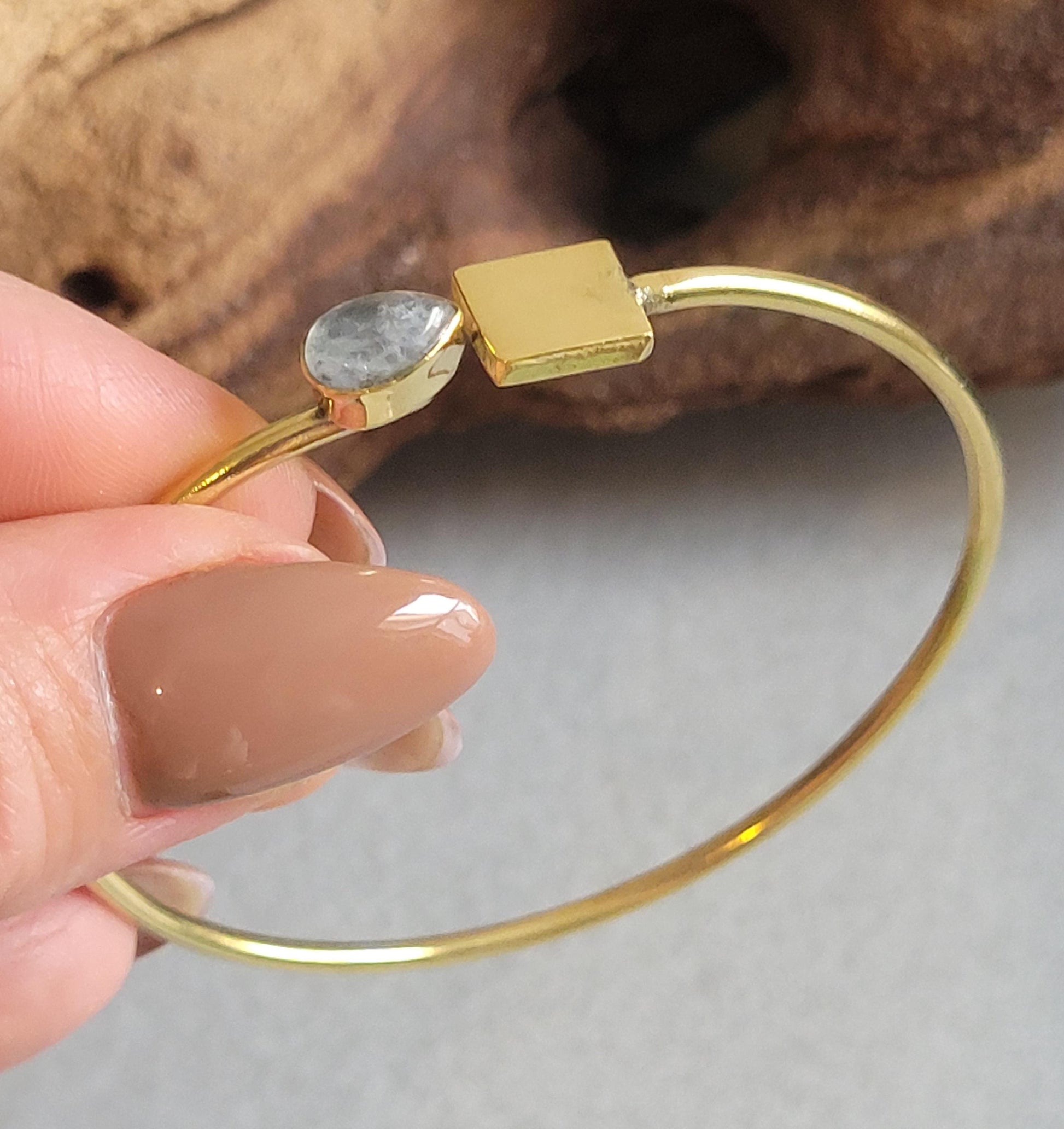 Golden bangle / Simple bracelet / Minimal / Minimalist / Elegant / Adjustable / Gift / Silver jewellery / Boho / Brass/ Gold