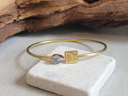 Golden bangle / Simple bracelet / Minimal / Minimalist / Elegant / Adjustable / Gift / Silver jewellery / Boho / Brass/ Gold