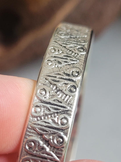 Silver bracelet / Detailed bracelet / Bangle Cuff / Simple / Minimal / Minimalist jewellery / Gift / Ethnic / Unisex bracelet / Band