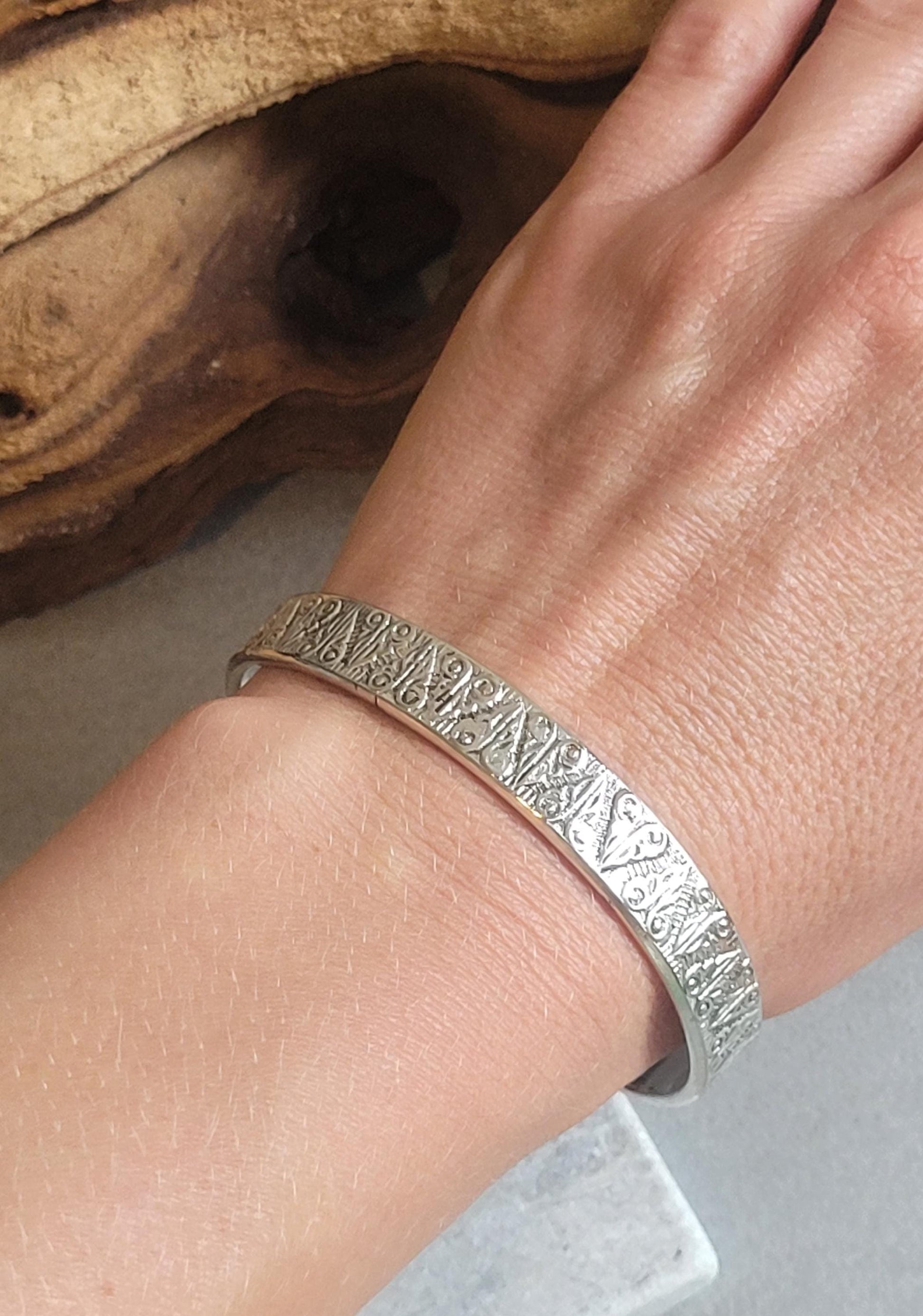 Silver bracelet / Detailed bracelet / Bangle Cuff / Simple / Minimal / Minimalist jewellery / Gift / Ethnic / Unisex bracelet / Band