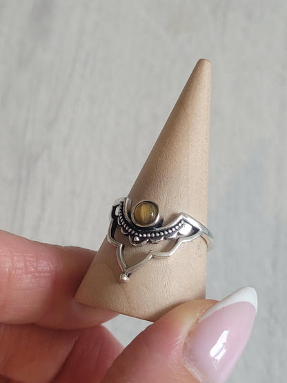 Silver detailed ring / Point ring / Elegant / Minimal / Minimalist / Gift / Ethnic jewellery