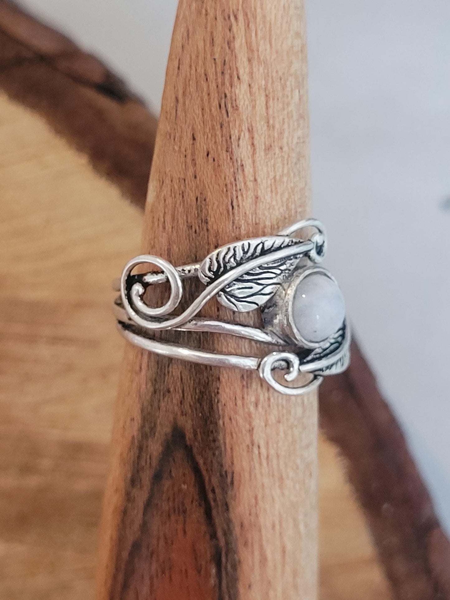 Silver feather ring / Statement / Gift / Ethnic / Elegant / Brass jewellery / Pretty / Gift idea / Detailed ring