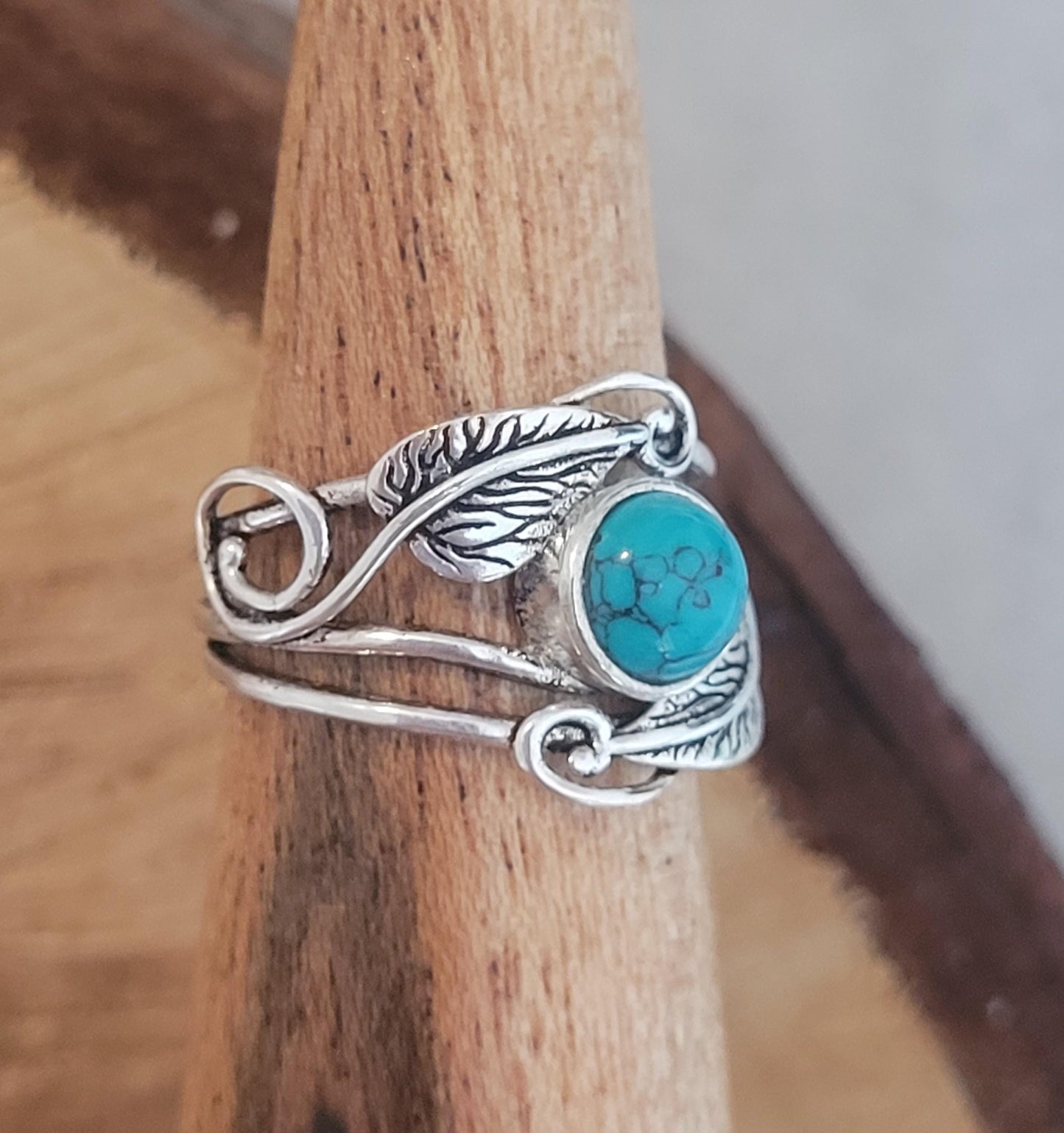 Silver feather ring / Statement / Gift / Ethnic / Elegant / Brass jewellery / Pretty / Gift idea / Detailed ring