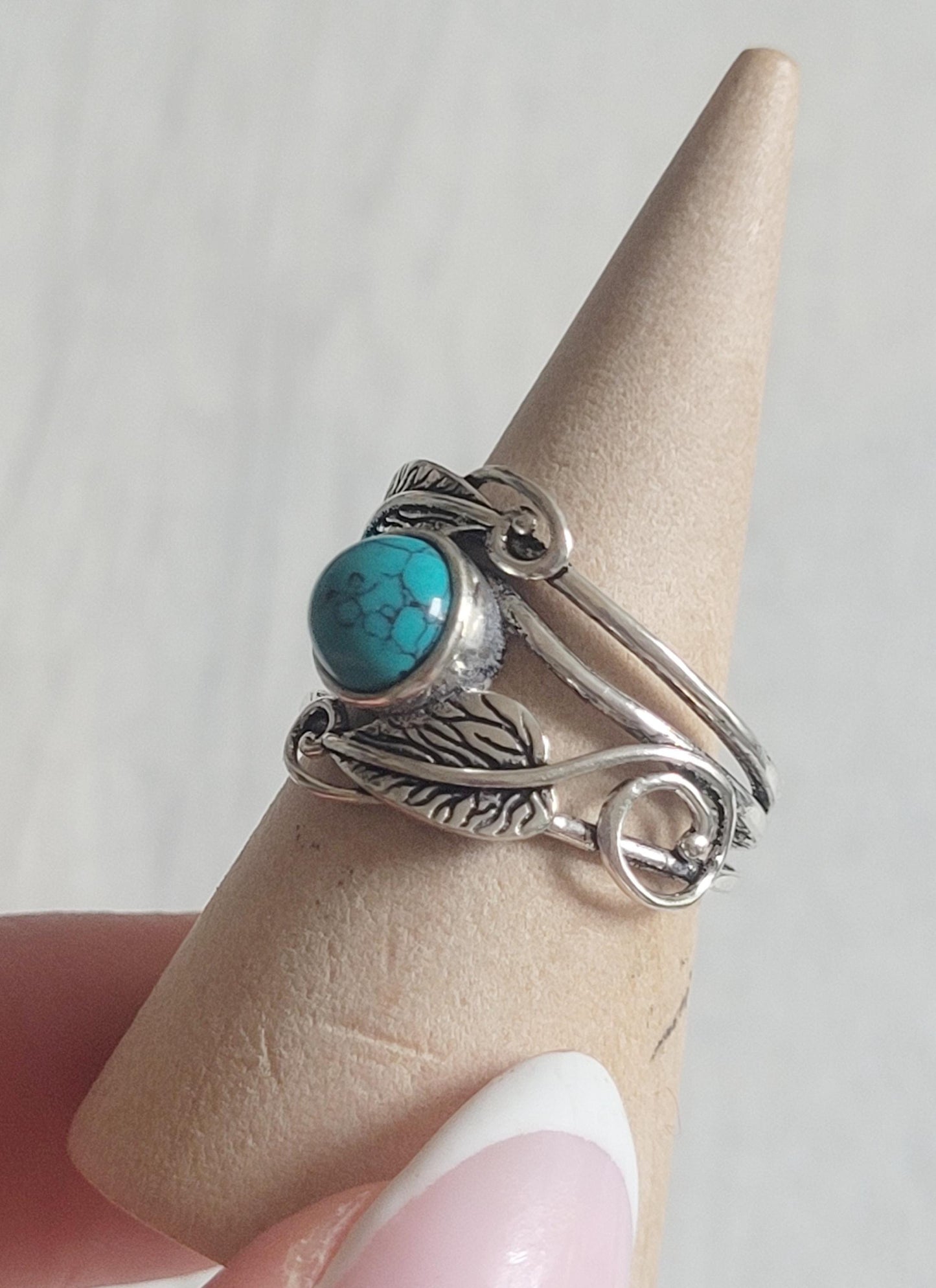 Silver feather ring / Statement / Gift / Ethnic / Elegant / Brass jewellery / Pretty / Gift idea / Detailed ring