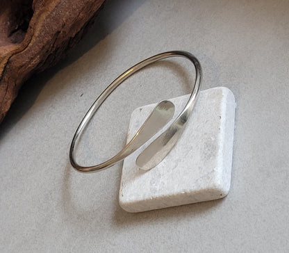 Silver bracelet / Hammered jewellery / Adjustable / Simple bracelet / Minimal / Gift / Simple / Minimalist / Pretty
