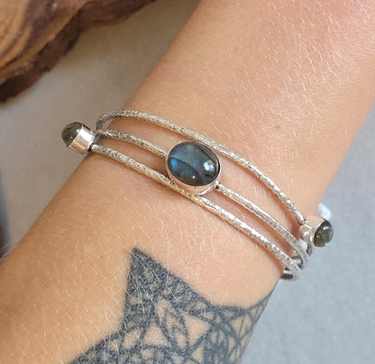 Silver cuff bracelet / Elegant / Hammered style / Luxurious / Gift / Gifting / Boho / Ethnic style / Bangle / Silver / Pretty