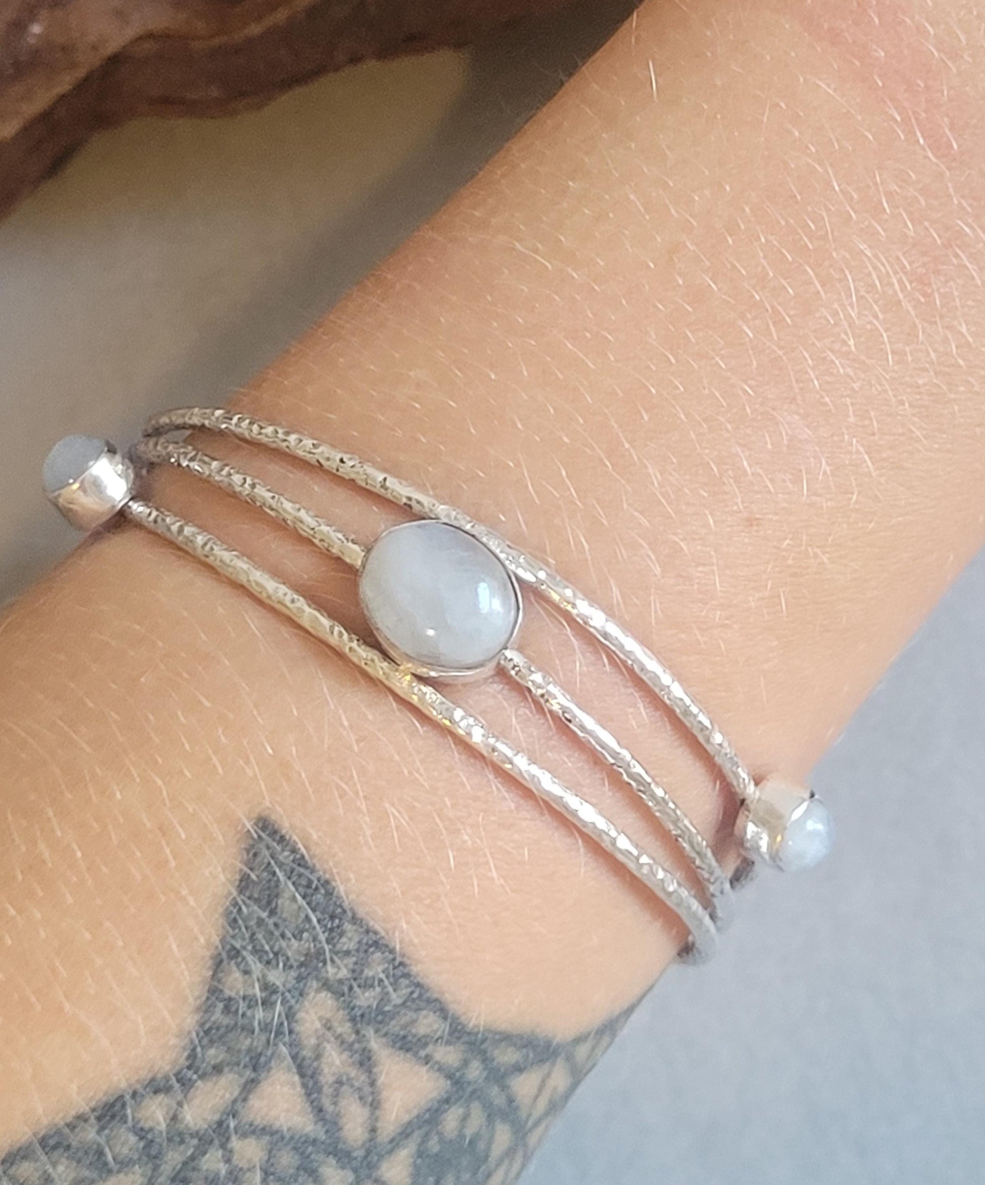 Silver cuff bracelet / Elegant / Hammered style / Luxurious / Gift / Gifting / Boho / Ethnic style / Bangle / Silver / Pretty