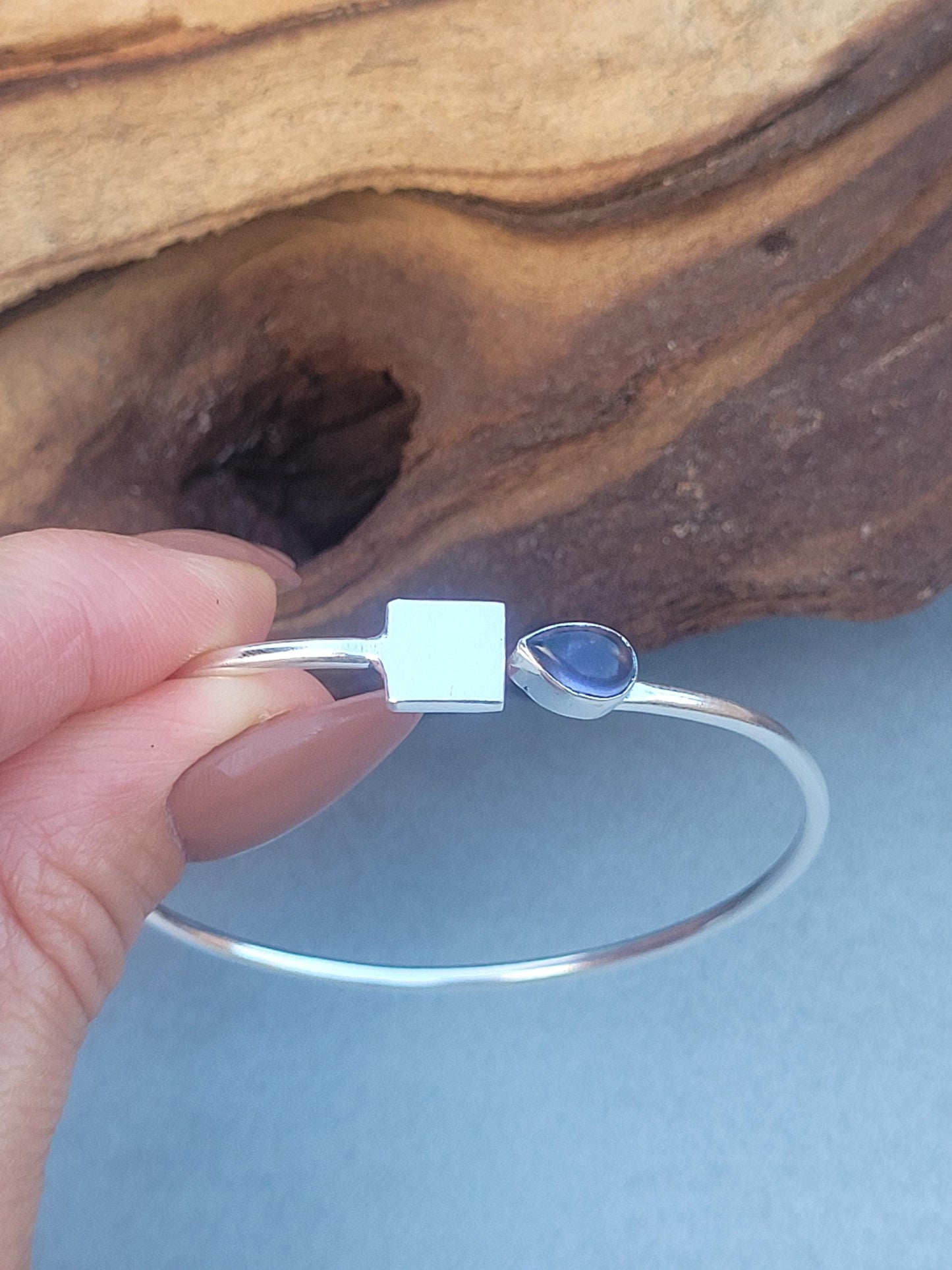 Silver bangle / Simple bracelet / Minimal / Minimalist / Elegant / Adjustable / Gift / Silver jewellery / Boho
