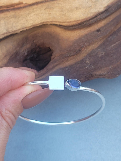 Silver bangle / Simple bracelet / Minimal / Minimalist / Elegant / Adjustable / Gift / Silver jewellery / Boho