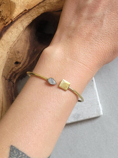 Golden bangle / Simple bracelet / Minimal / Minimalist / Elegant / Adjustable / Gift / Silver jewellery / Boho / Brass/ Gold