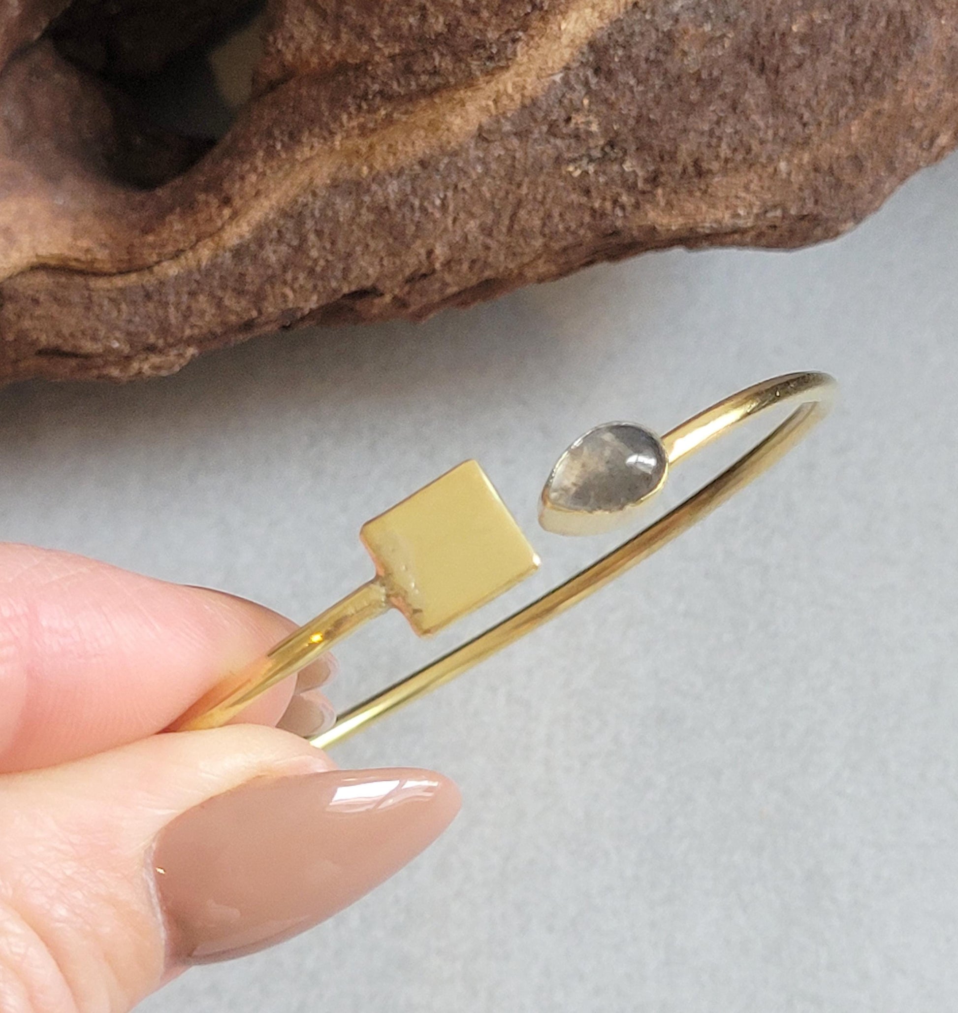 Golden bangle / Simple bracelet / Minimal / Minimalist / Elegant / Adjustable / Gift / Silver jewellery / Boho / Brass/ Gold