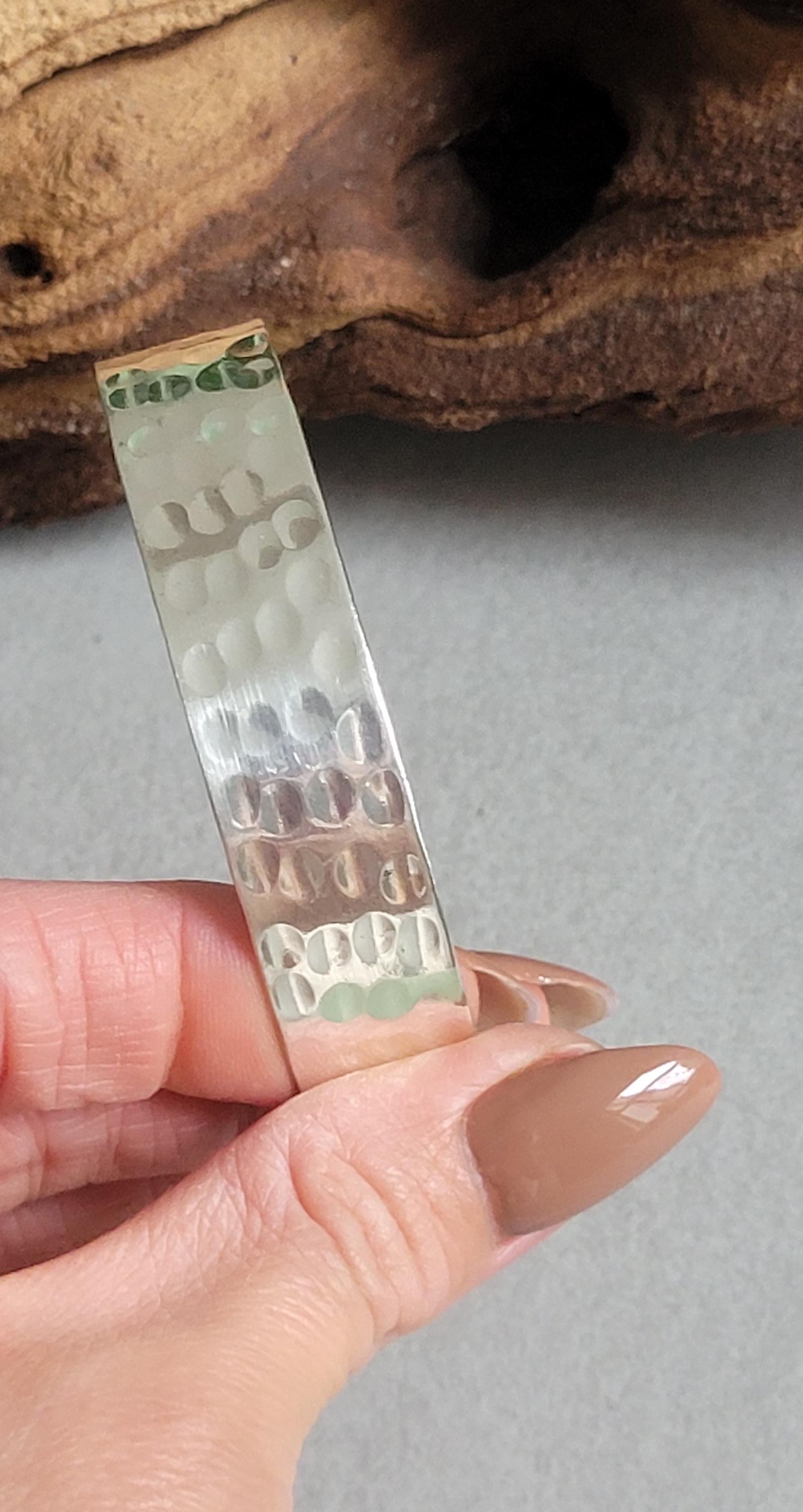 Silver hammered bracelet / Cuff / Simple band bracelet / Adjustable / Hammered jewellery / Statement piece / Gift