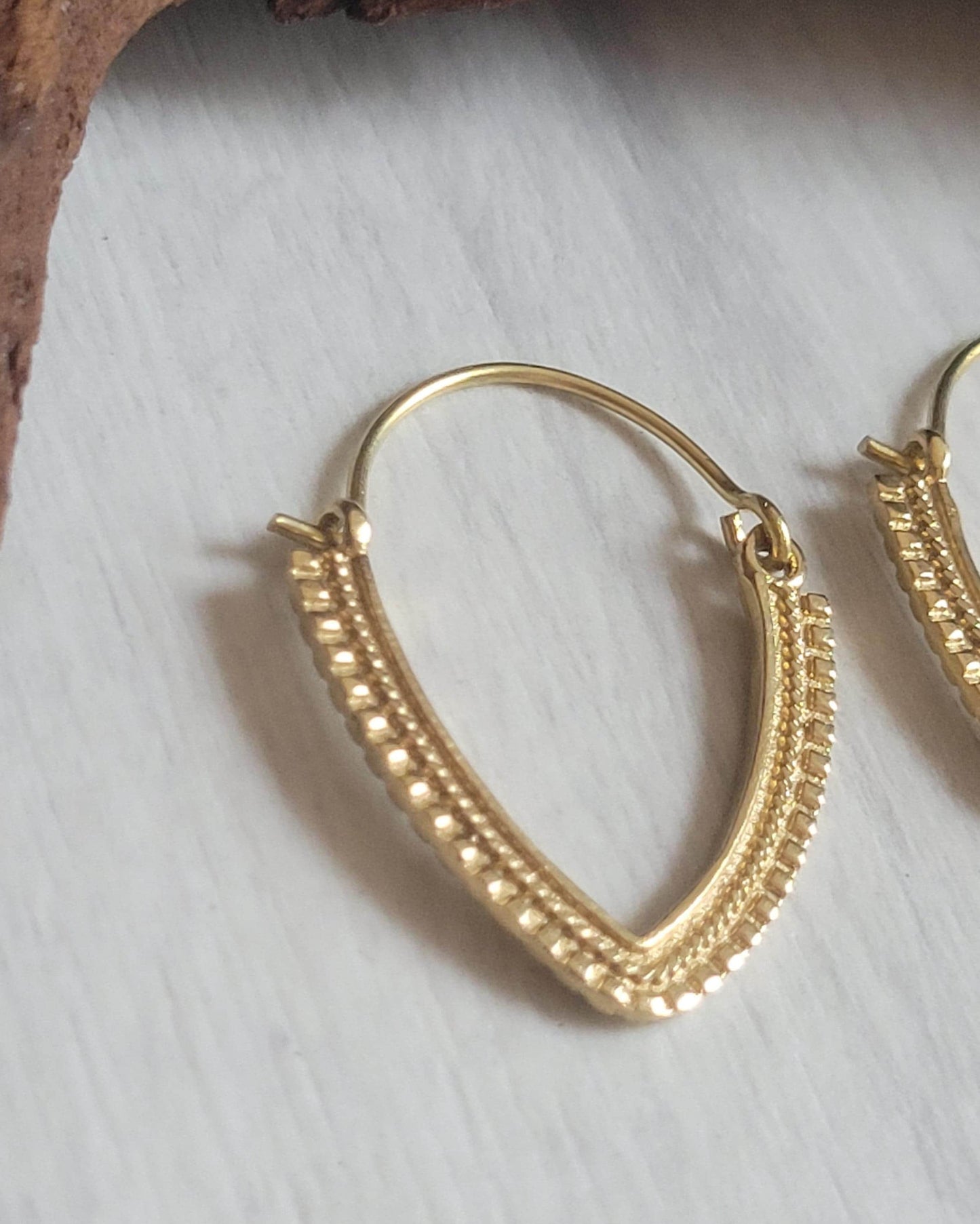 Dainty Detailed Hoops: Minimalist Bohemian Earrings / Everyday jewellery
