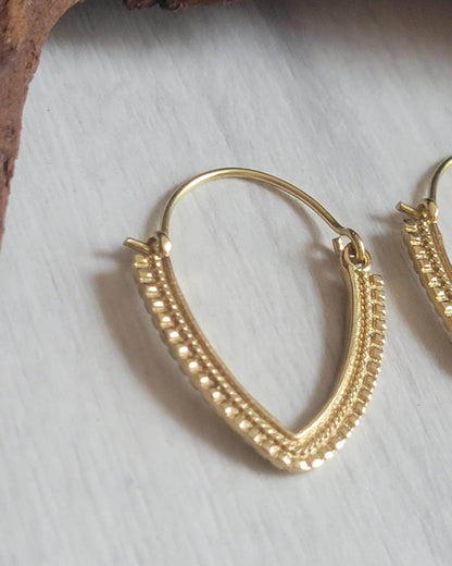 Dainty Detailed Hoops: Minimalist Bohemian Earrings / Everyday jewellery