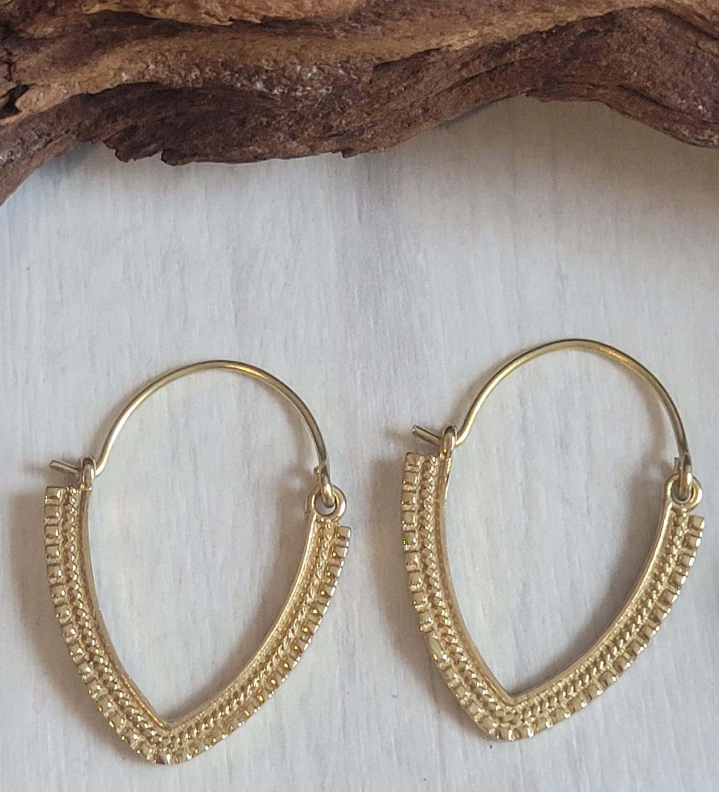 Dainty Detailed Hoops: Minimalist Bohemian Earrings / Everyday jewellery