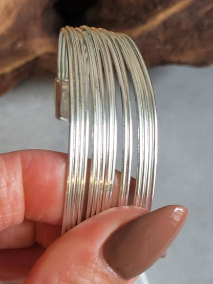 Silver bracelet / Detailed bracelet / Bangle Cuff / Simple / Minimal / Minimalist jewellery / Gift / Ethnic