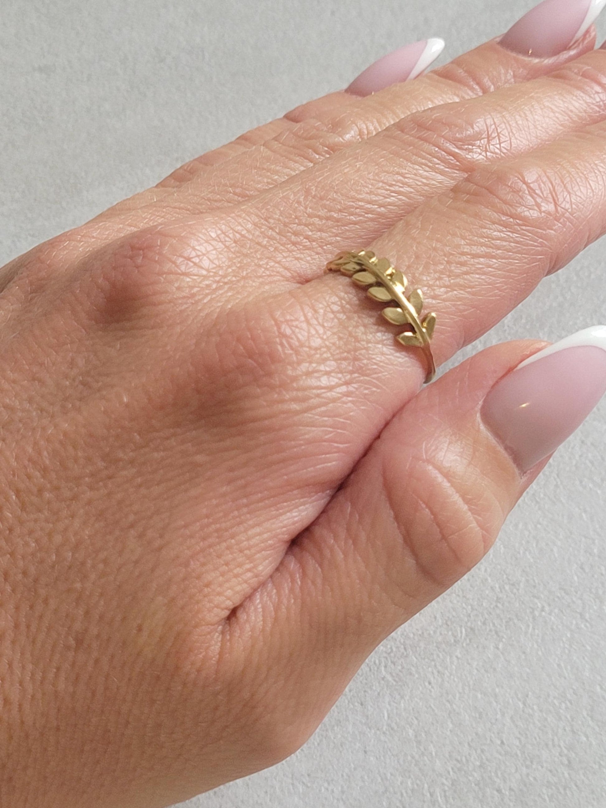 Gold Feather Ring: Minimalist Brass Leaf Jewelry