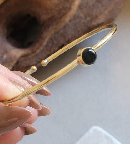 Brass bangle / Gold bracelet / Bracelet / Golden / Brass / Boho / Minimal / Minimalist / Minimal / Elegant / Stackable