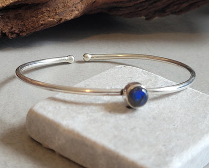 Silver bangle /Cute bracelet / Bracelet / Gift idea / Boho / Minimal / Minimalist / Minimal / Elegant / Stackable