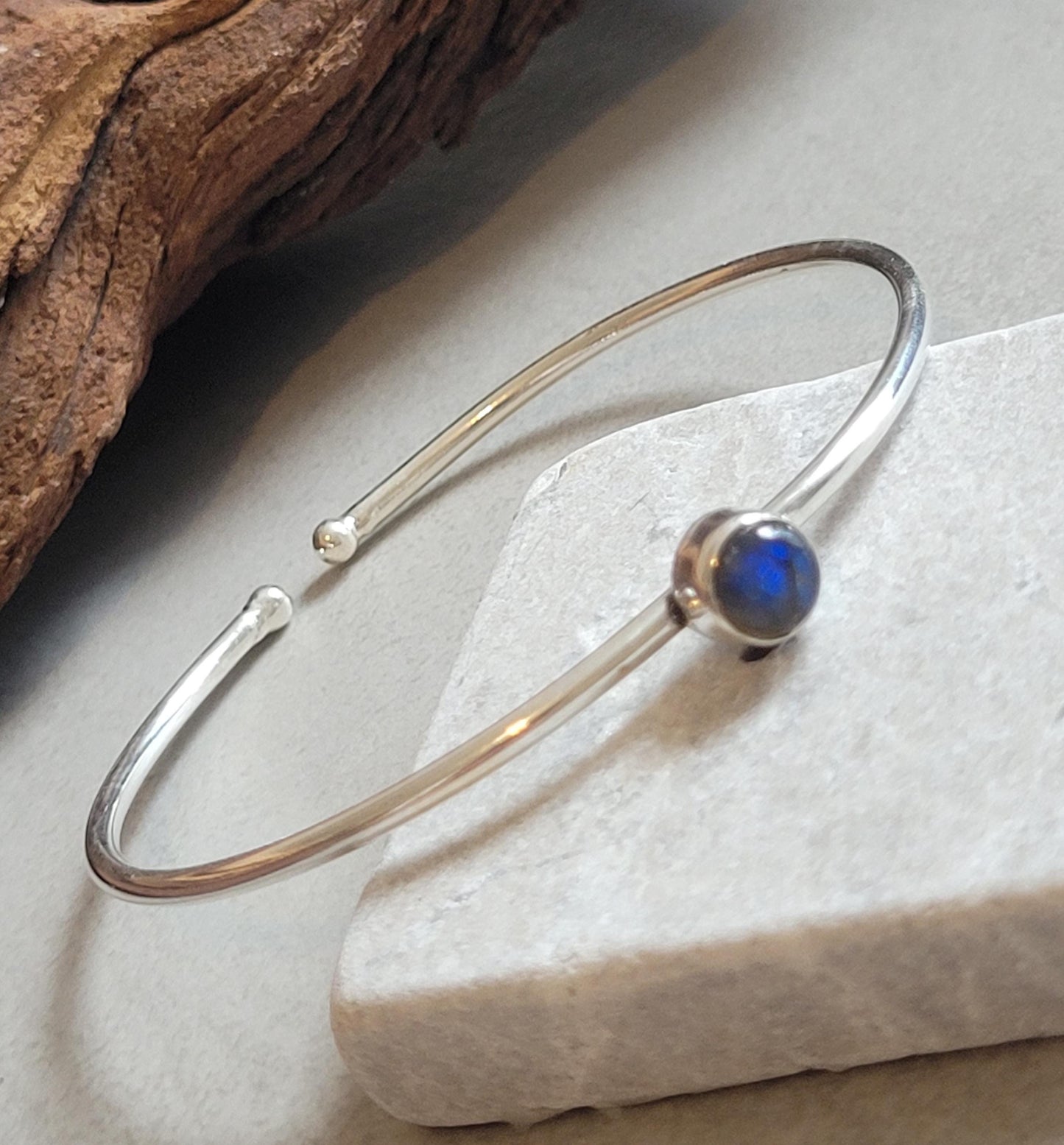 Silver bangle /Cute bracelet / Bracelet / Gift idea / Boho / Minimal / Minimalist / Minimal / Elegant / Stackable