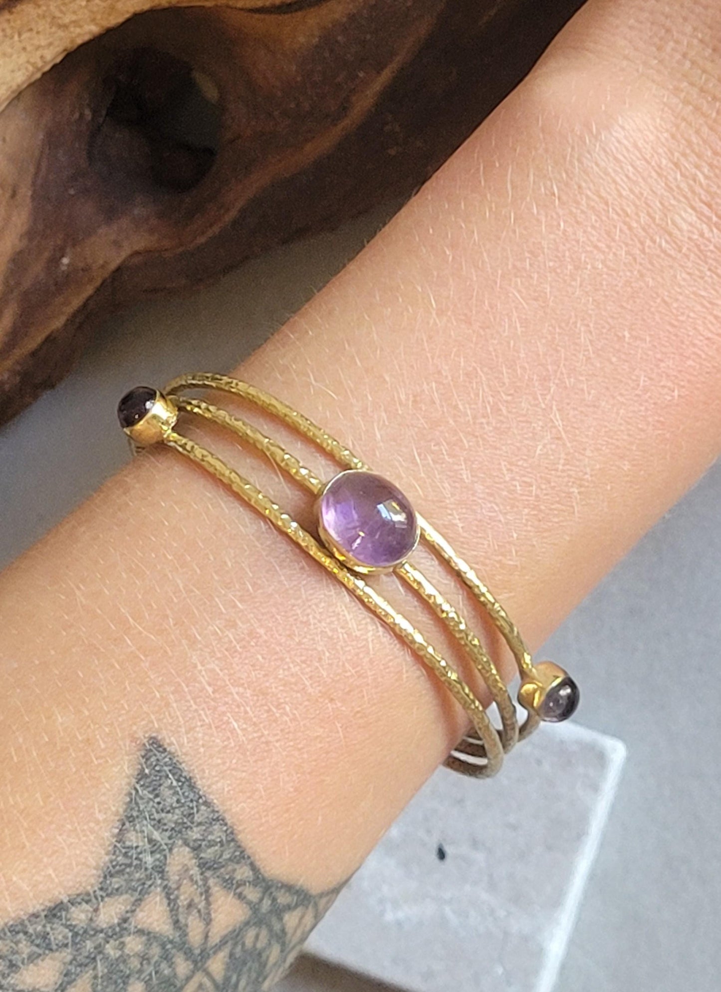 Golden cuff bracelet / Elegant / Hammered style / Luxurious / Gift / Gifting / Boho / Ethnic style / Brass / Gold / Pretty