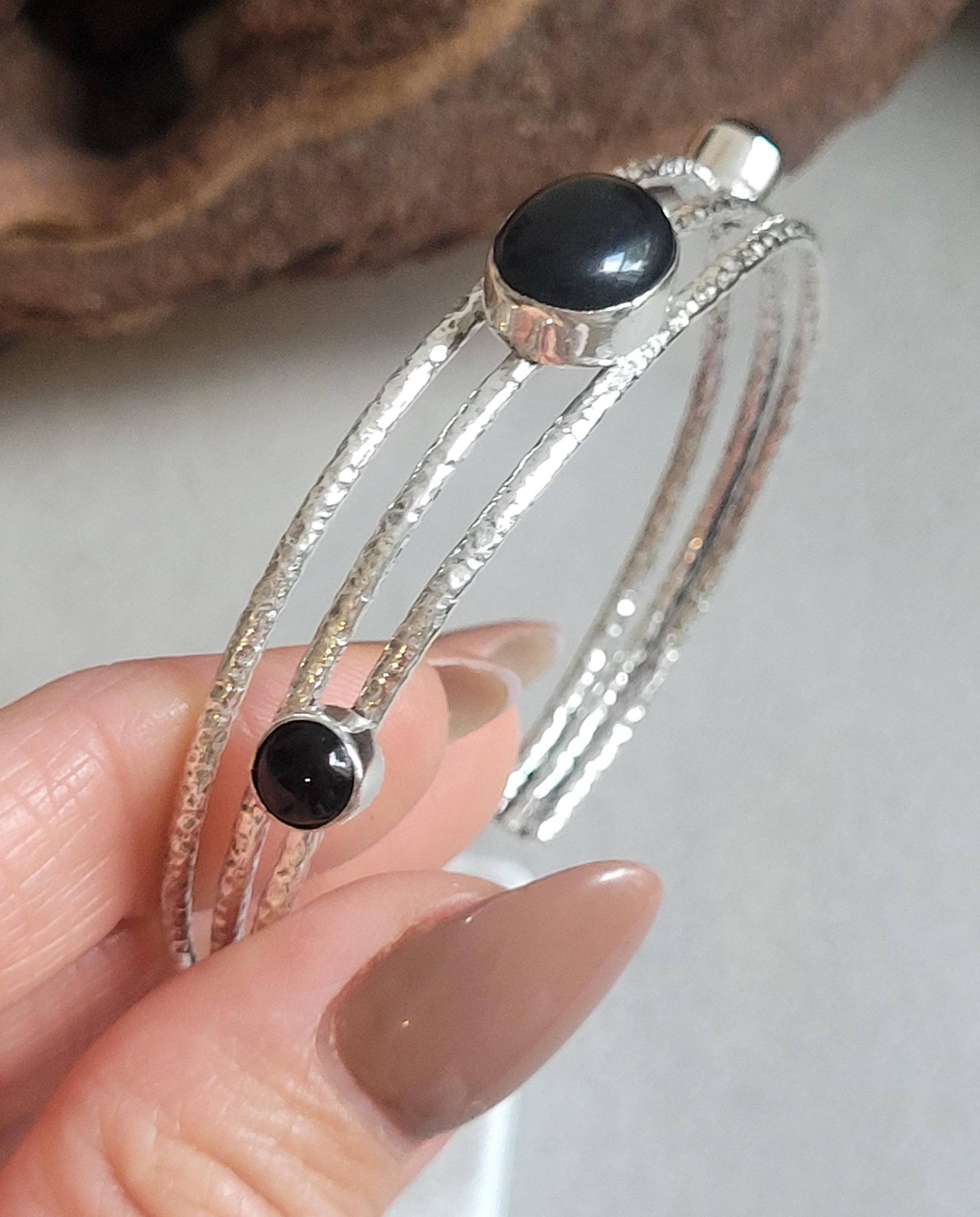 Silver cuff bracelet / Elegant / Hammered style / Luxurious / Gift / Gifting / Boho / Ethnic style / Bangle / Silver / Pretty