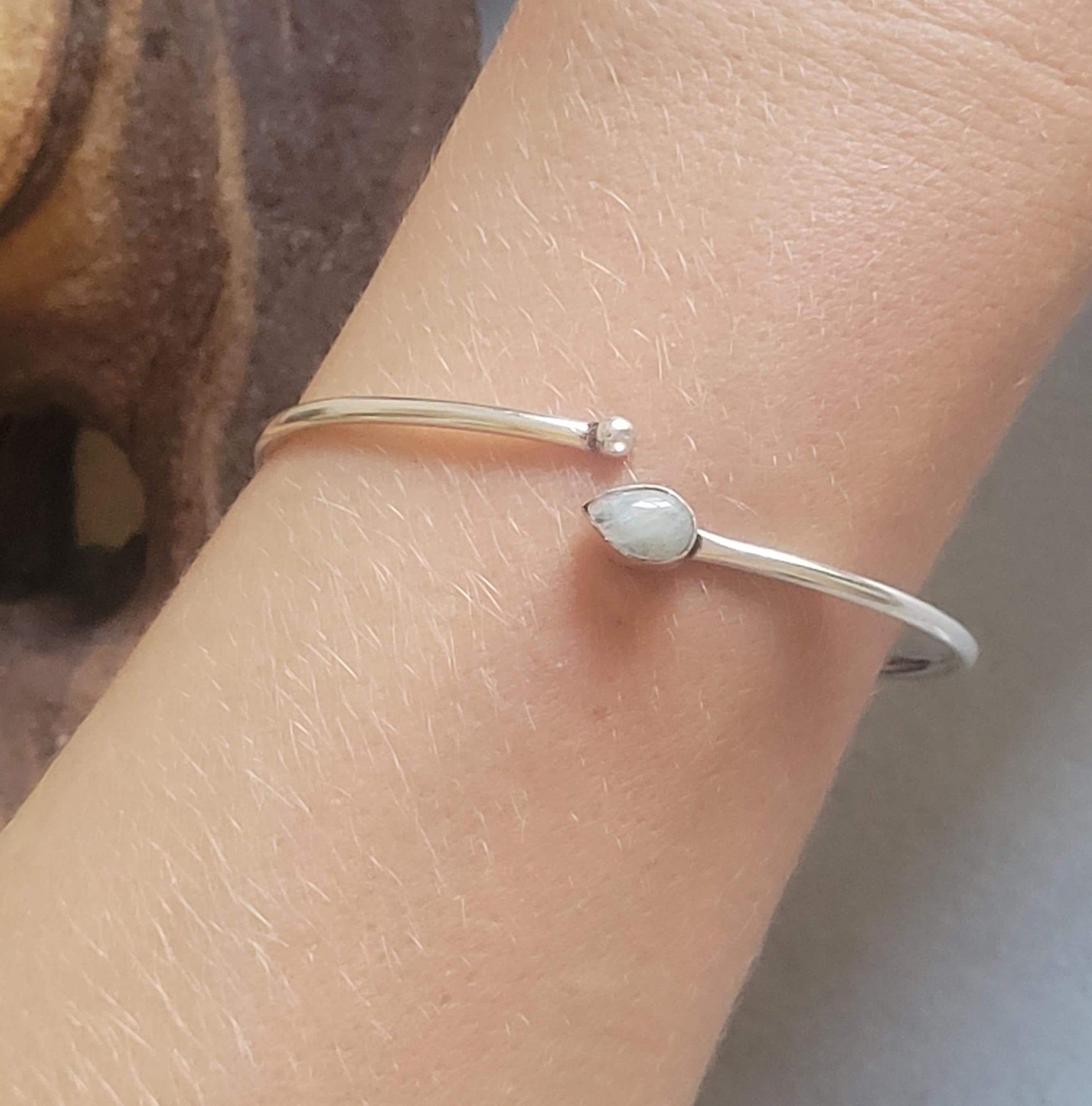 Silver bangle / Silver bracelet / Bracelet / Silver / Cute/ Boho / Minimal / Minimalist / Minimal / Elegant / Stackable