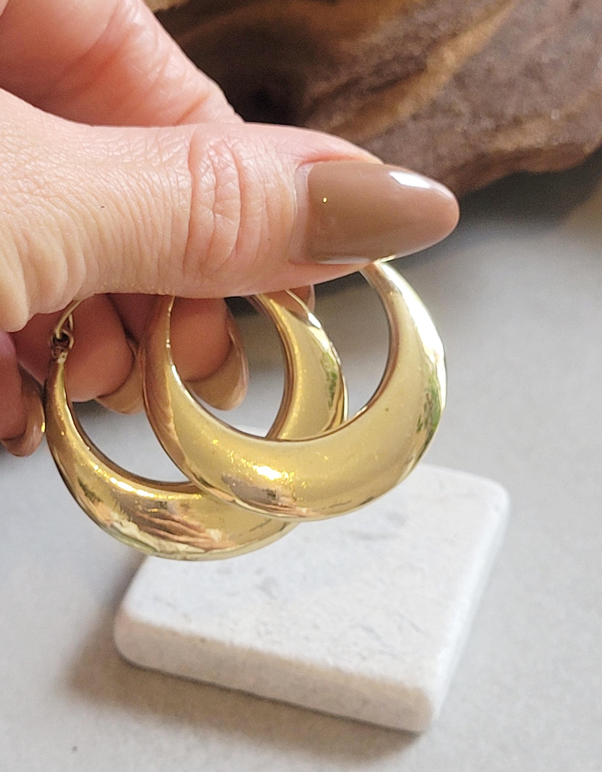 Chunky Brass Hoop Earrings: Lightweight Boho Style