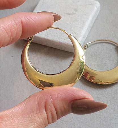Chunky Brass Hoop Earrings: Lightweight Boho Style