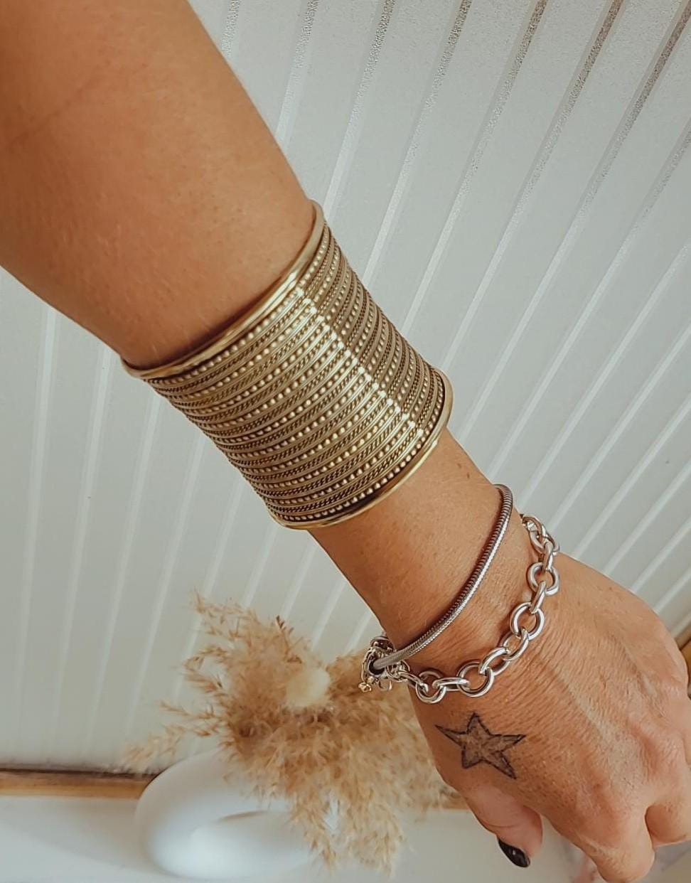 Brass cuff bracelet / Detailed jewellery / Statement piece / Ethnic style / Bohemian jewellery / Boho chic / Unique Gift ideas