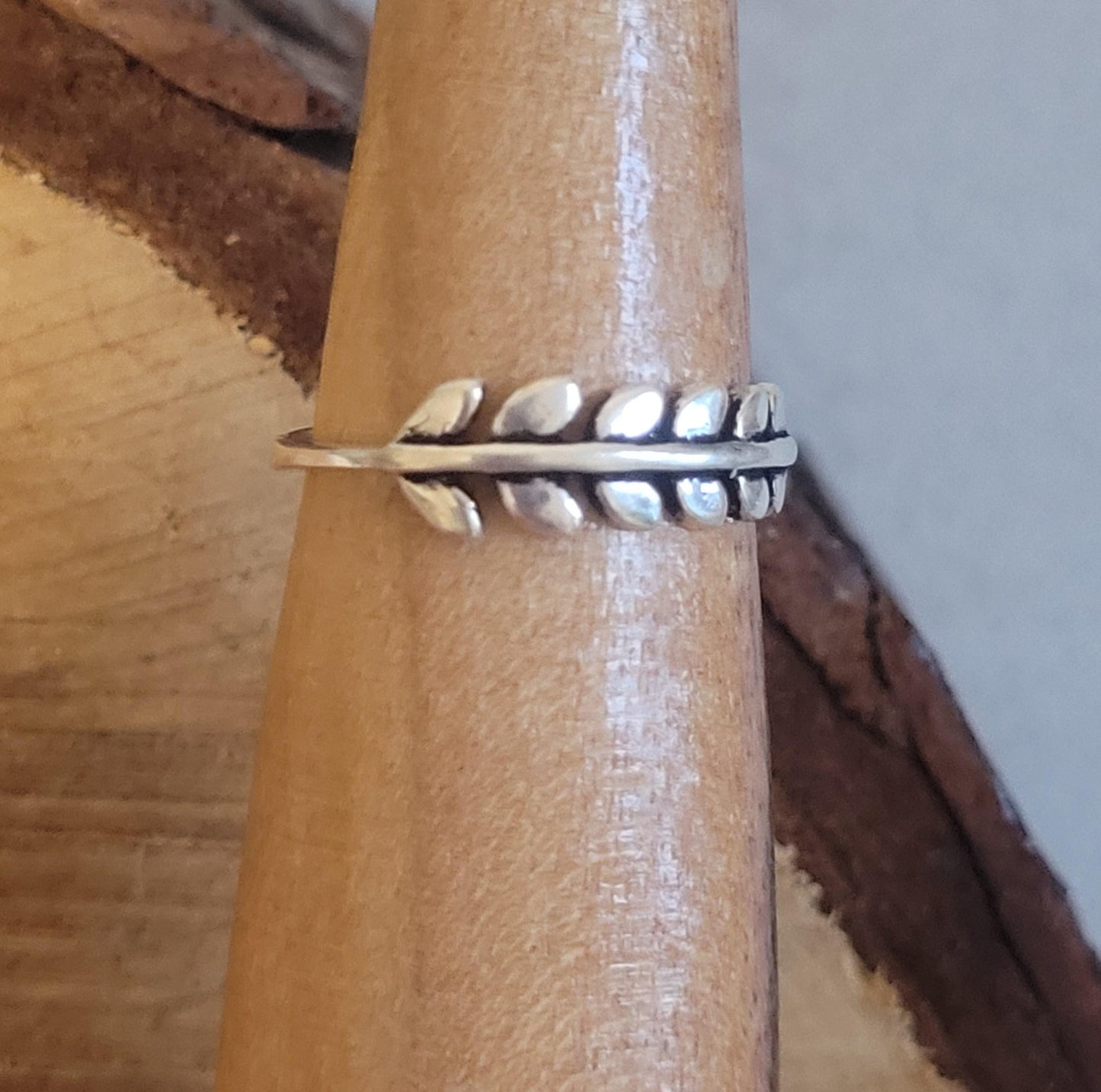 Silver Feather Ring: Dainty Leaf Jewelry, Nature Inspired
